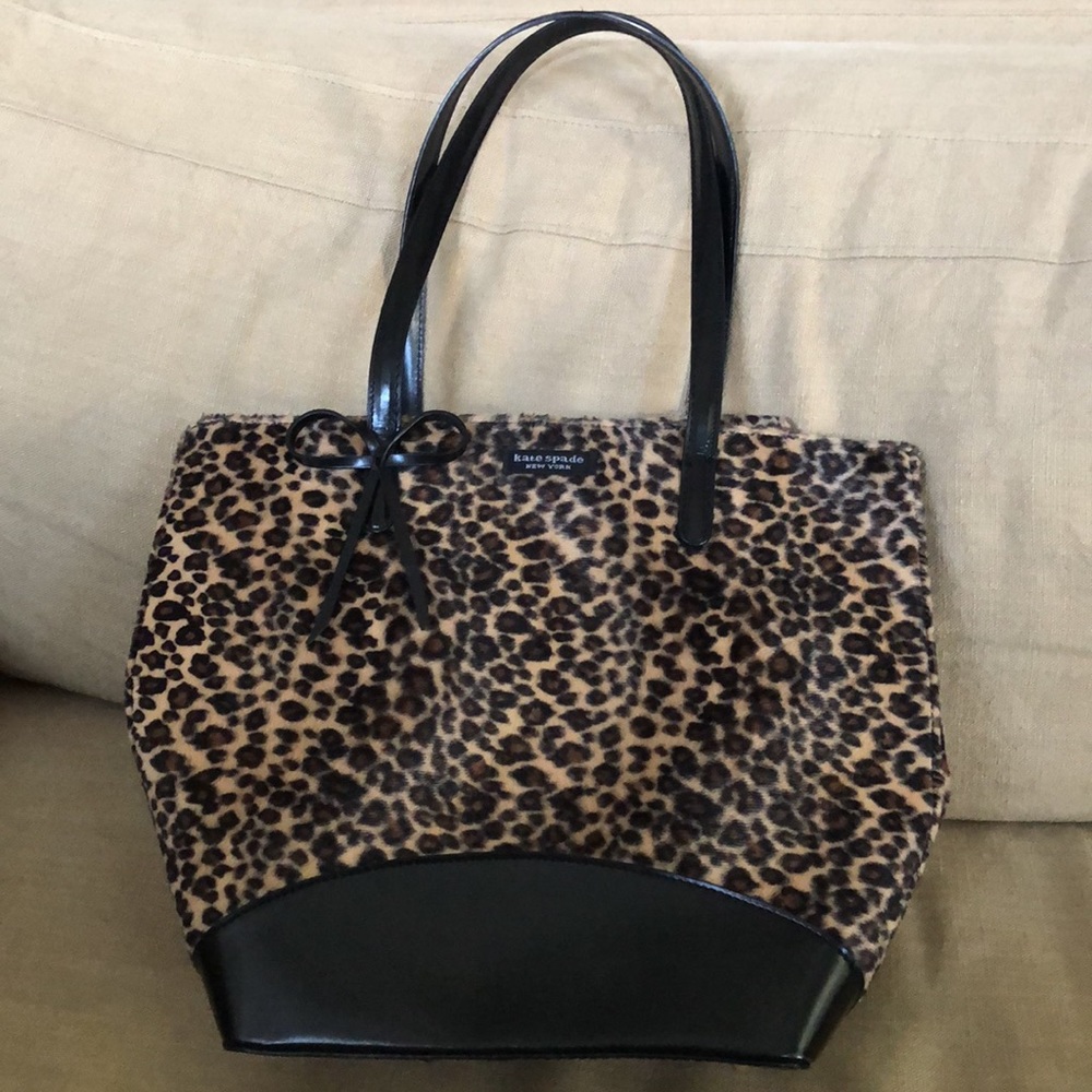 Handbag, leopard print.